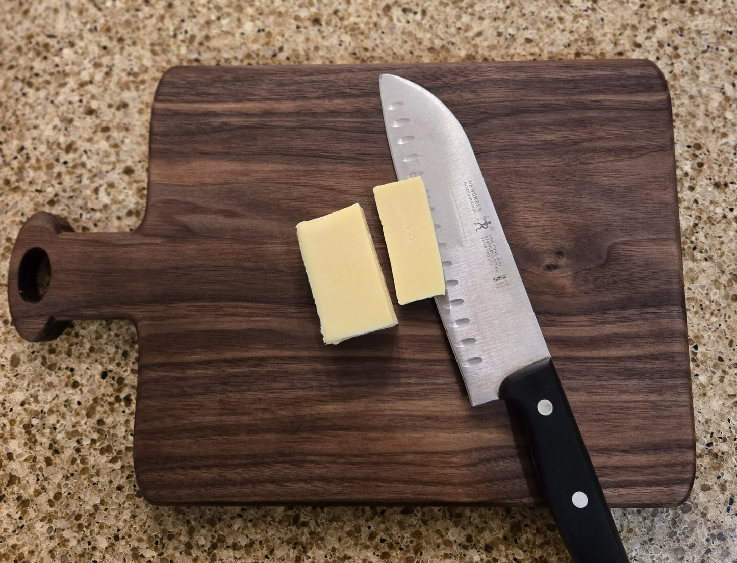 Face Grain Cutting Board with Handle