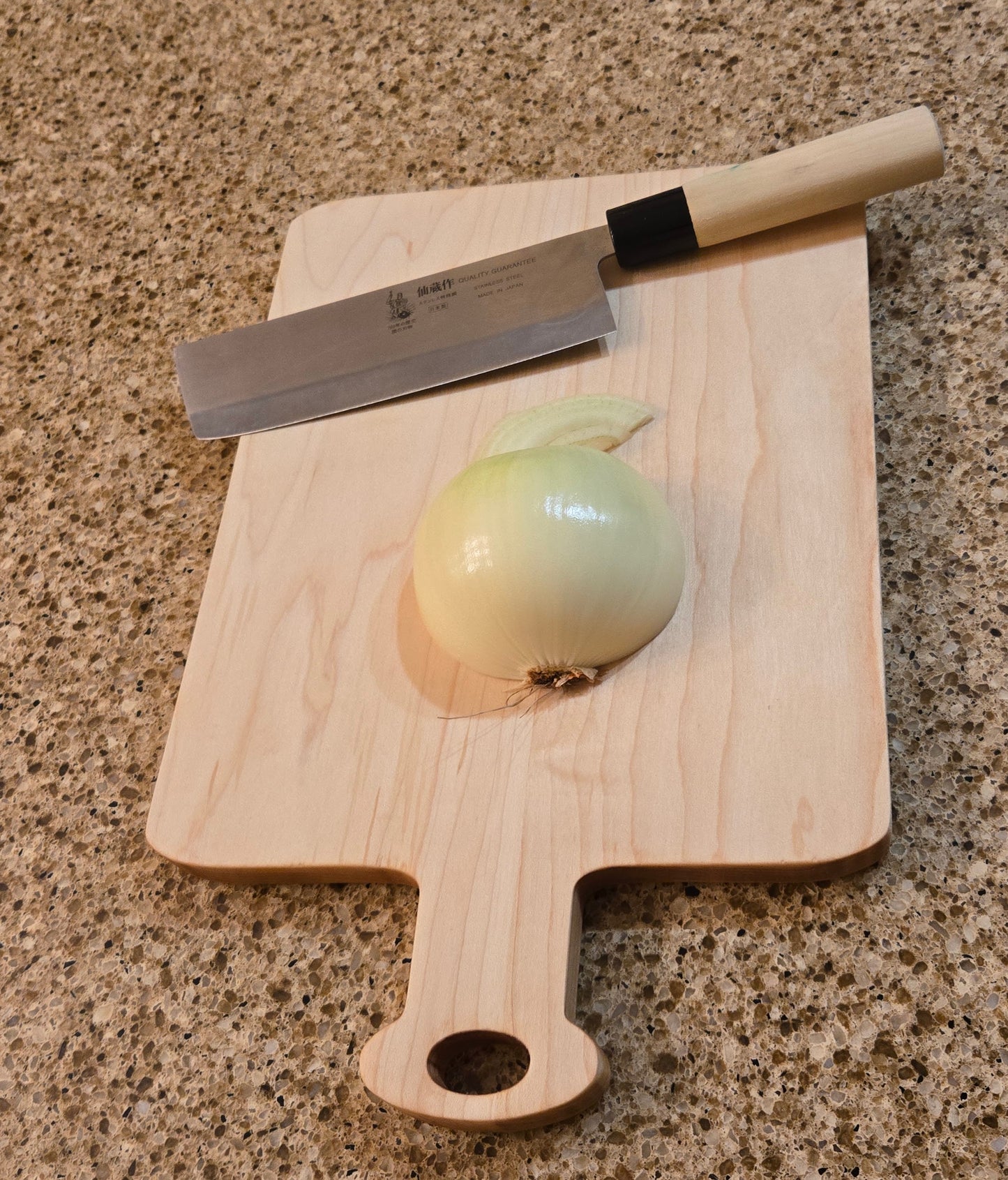Face Grain Cutting Board with Handle