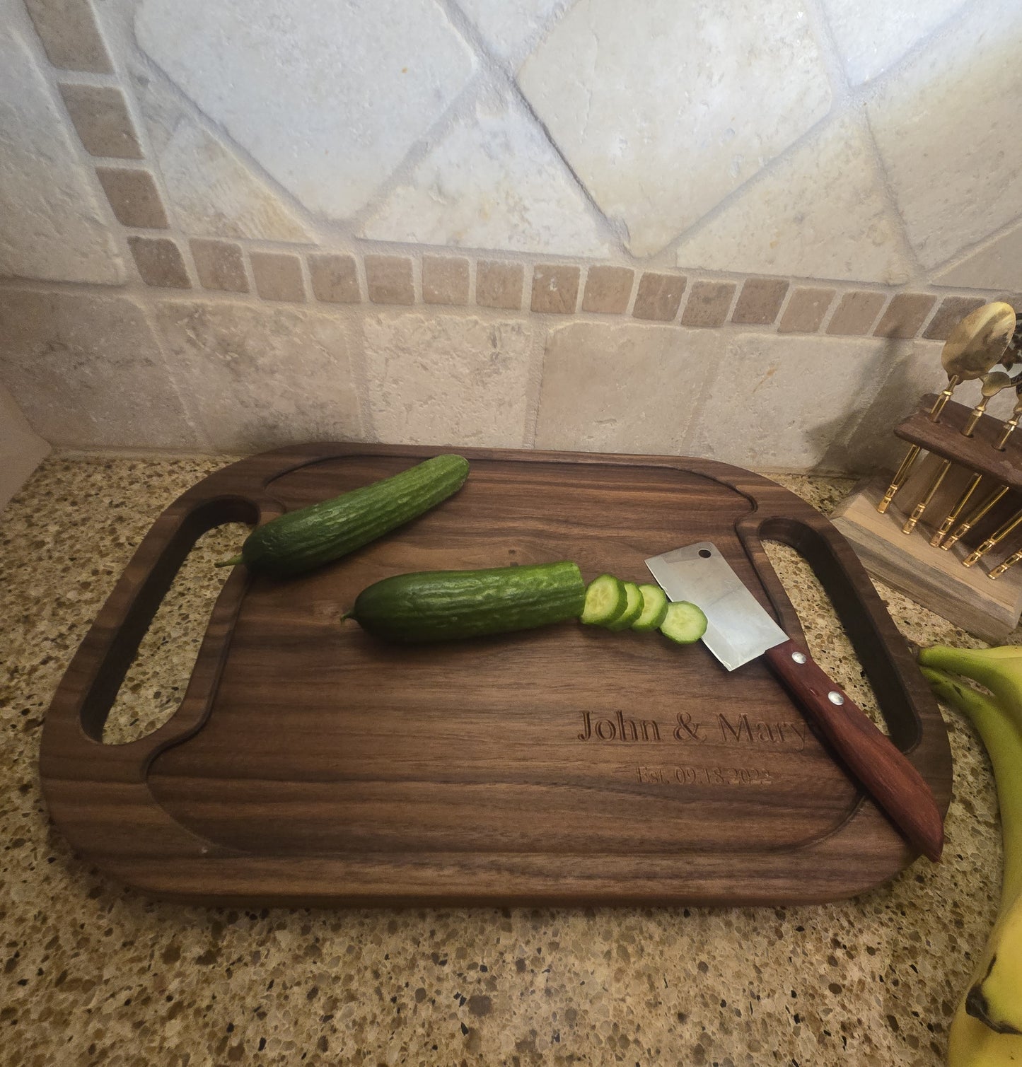 Face Grain Walnut Cutting Board / Serving Tray with Handle