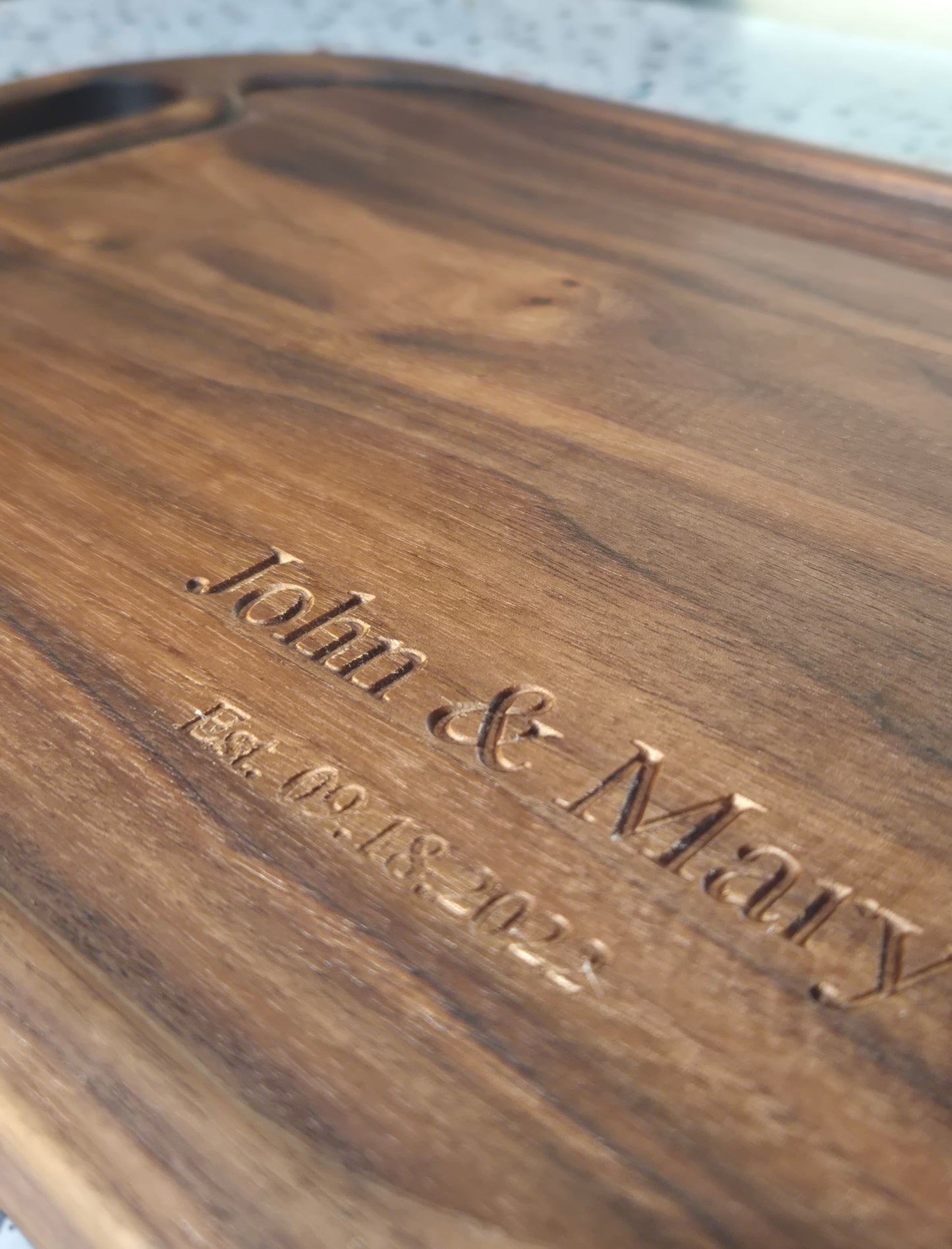 Face Grain Walnut Cutting Board / Serving Tray with Handle